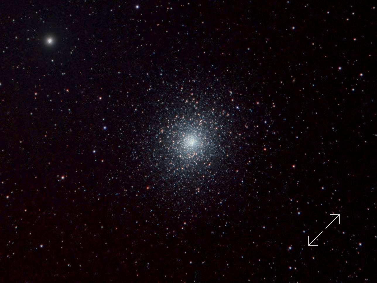 Messier 5: Gromada kulista w gwiazdozbiorze Węża - Globular Cluster of stars in the northern constellation of Serpens
